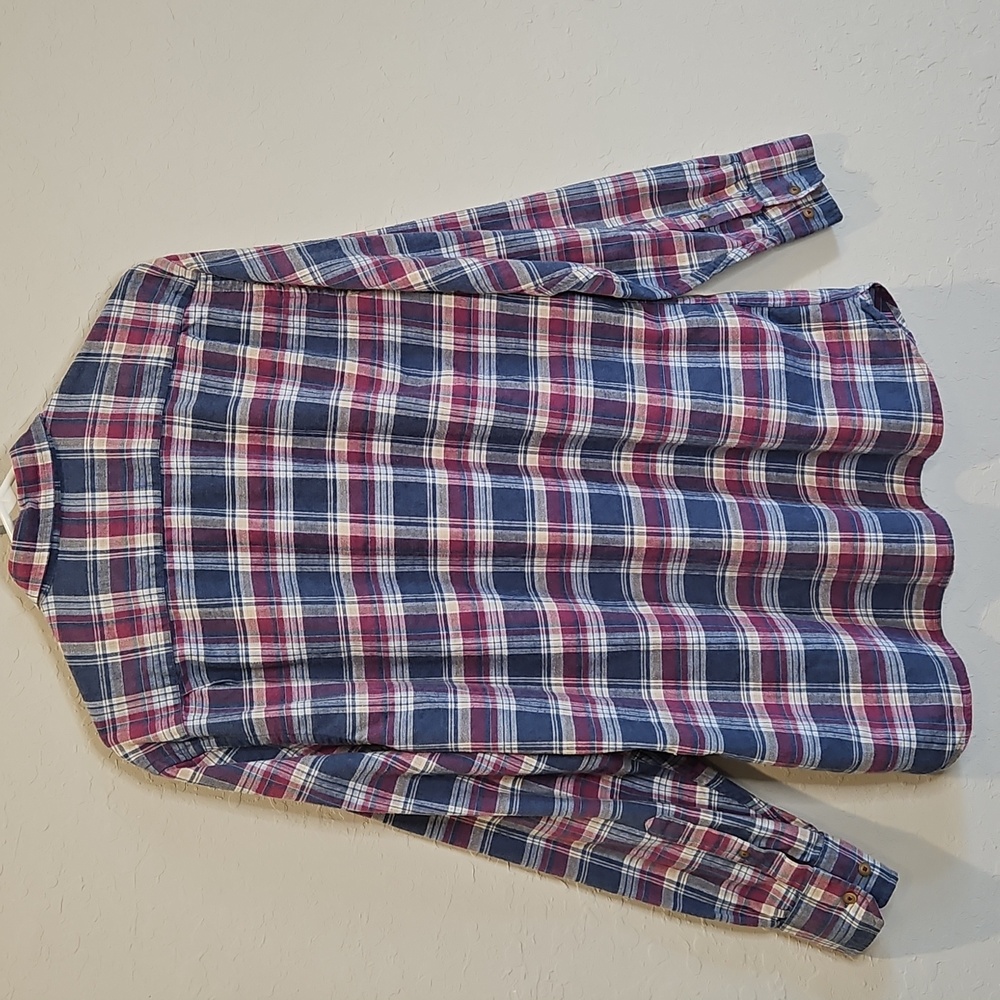 Southern Tide, Classic Fit Button Front, long sleeve shirt, size large - Picture 7 of 10